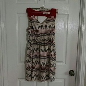 Emmelee Hearts dress w Keyhole back